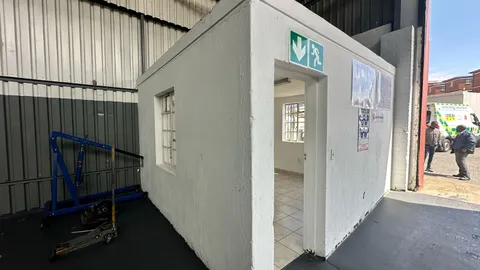 Reliance Centre, 107 Heidelberg road, City Deep - Unit 20 (1)